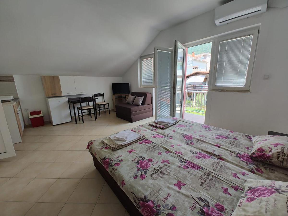 Jovanovic Apartment Тиват Экстерьер фото